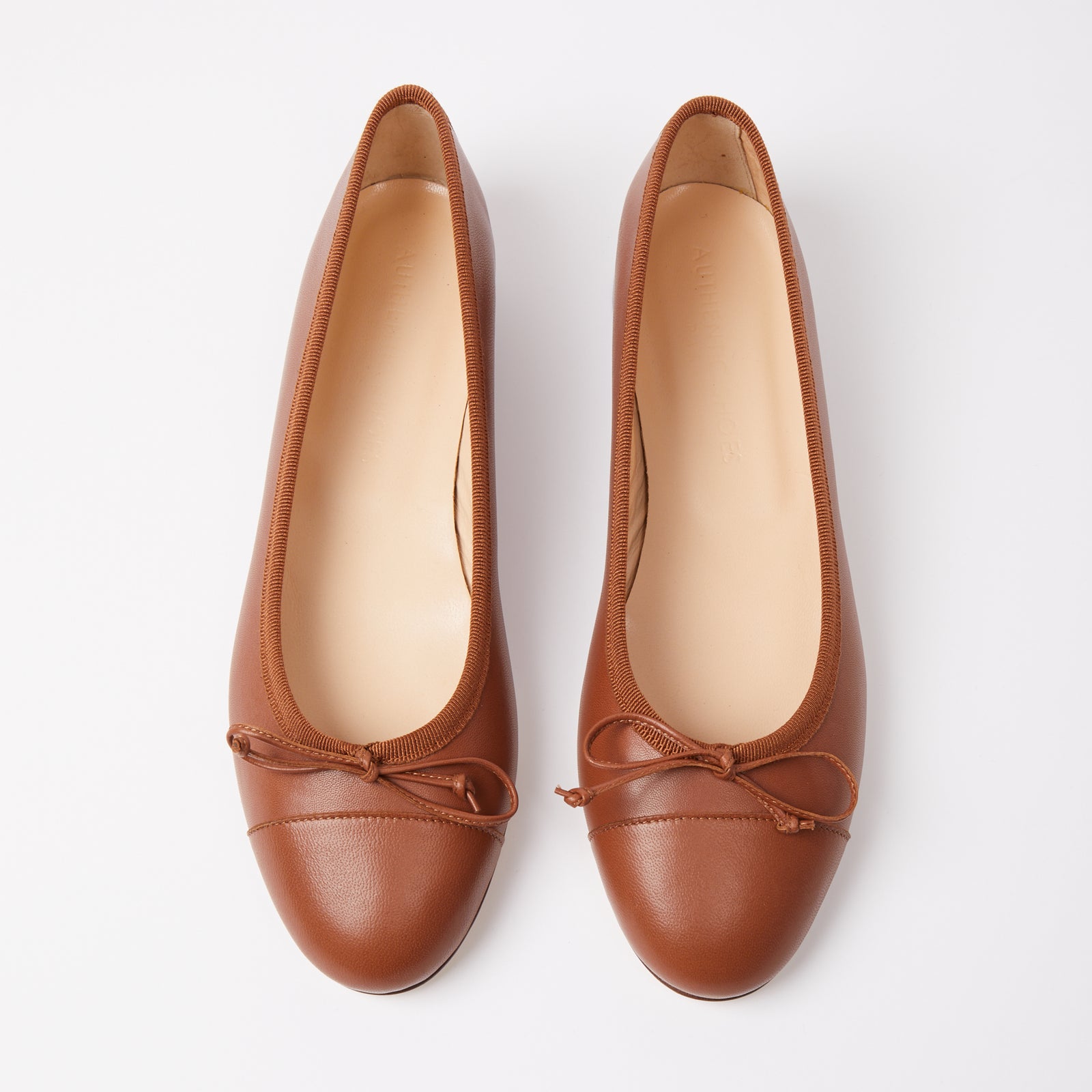 Ballerine en cuir camel Authentic Shoes